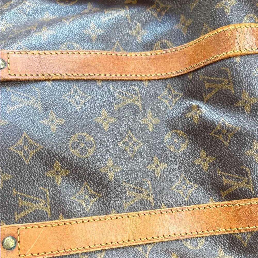 Vintage Louis Vuitton duffle bag with strap. Size 50 - Picture 14 of 14